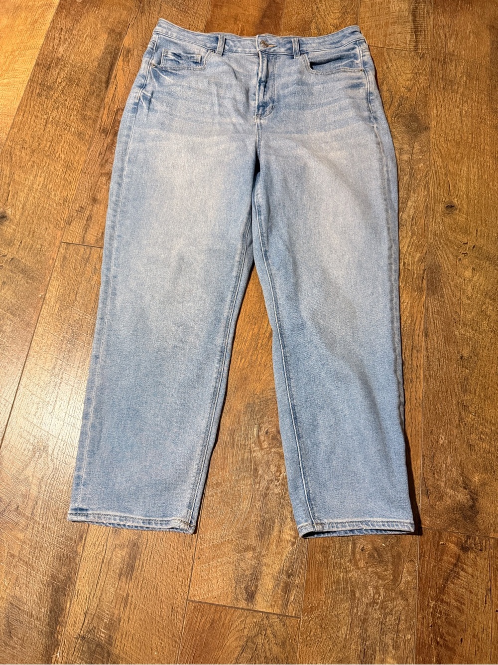 American Eagle High Waisted Mom Jeans Womens Light Wash Stretch Denim Size 14